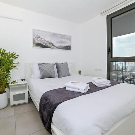 L.T.D- My View. 2 Bedroom Apartment By The Lake. طبريا المظهر الخارجي الصورة