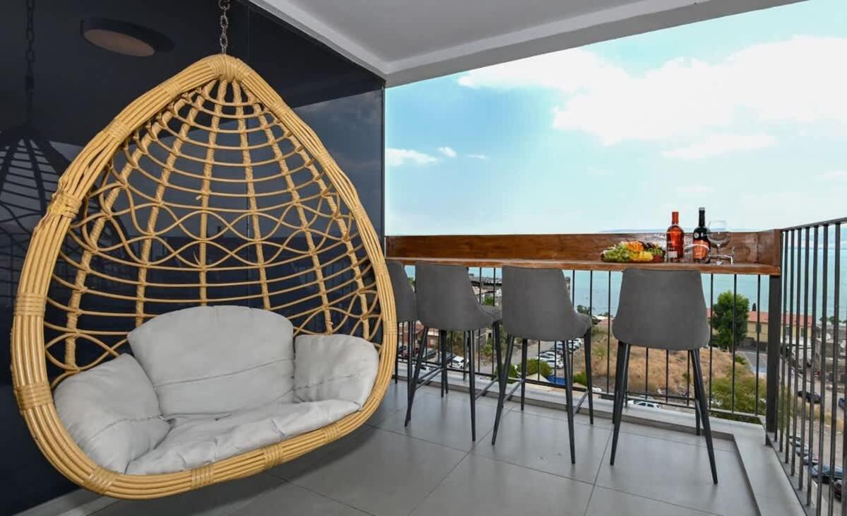 L.T.D- My View. 2 Bedroom Apartment By The Lake. طبريا المظهر الخارجي الصورة
